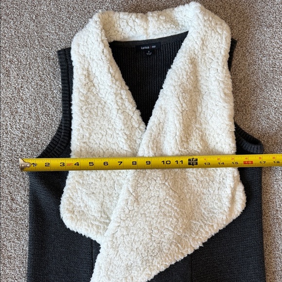 Black and White Sherpa Style Sweater Vest, Sz S - Picture 12 of 12